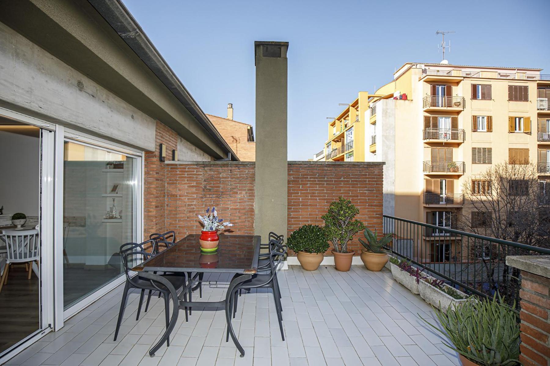 Apartamento Con Gran Terraza En Girona Exterior photo