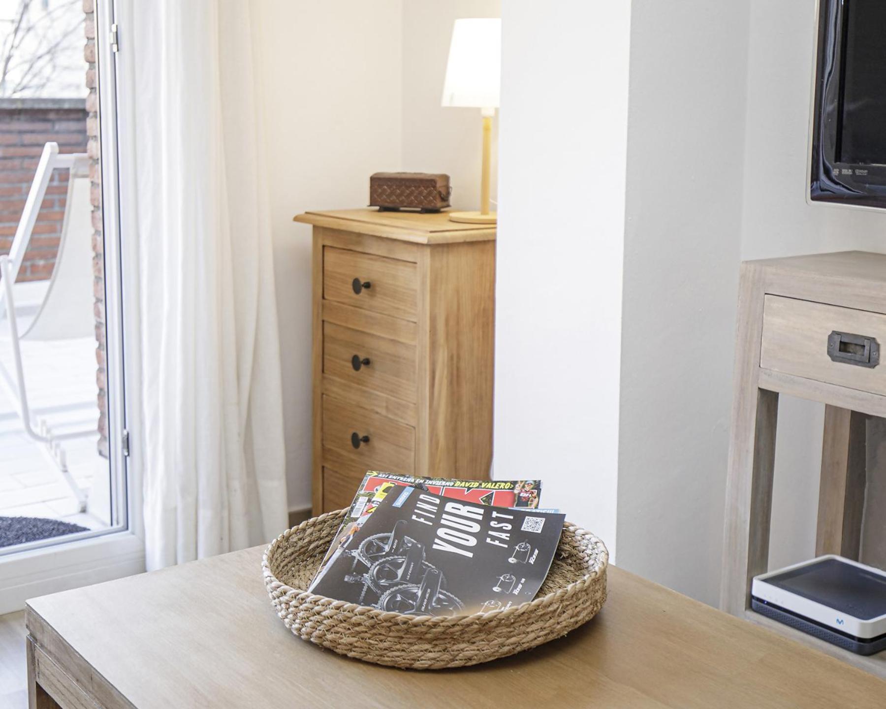 Apartamento Con Gran Terraza En Girona Exterior photo