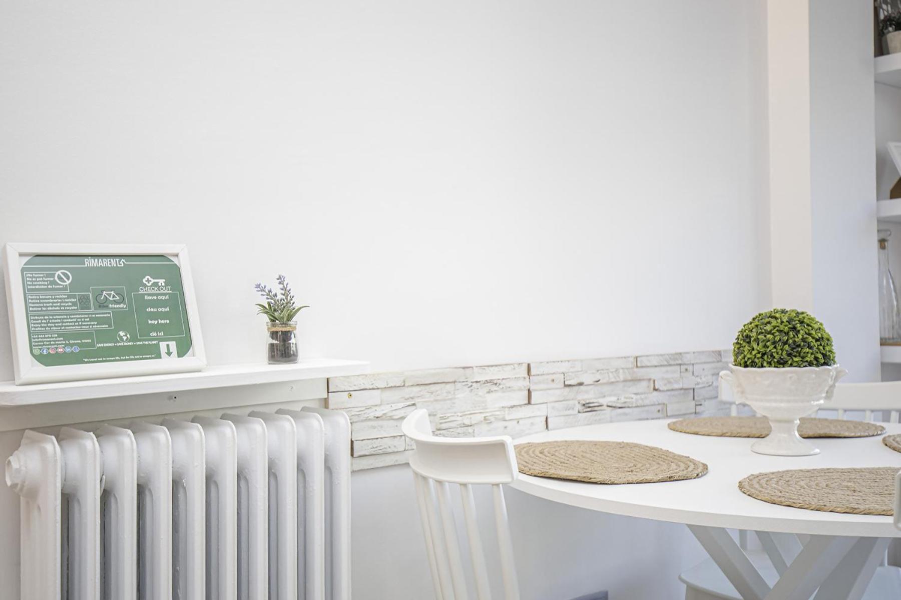 Apartamento Con Gran Terraza En Girona Exterior photo