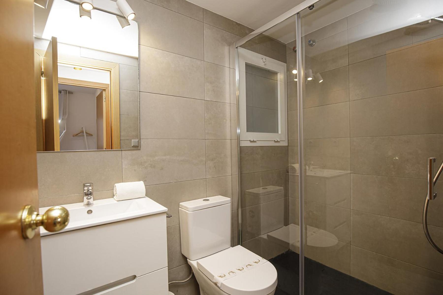 Apartamento Con Gran Terraza En Girona Exterior photo